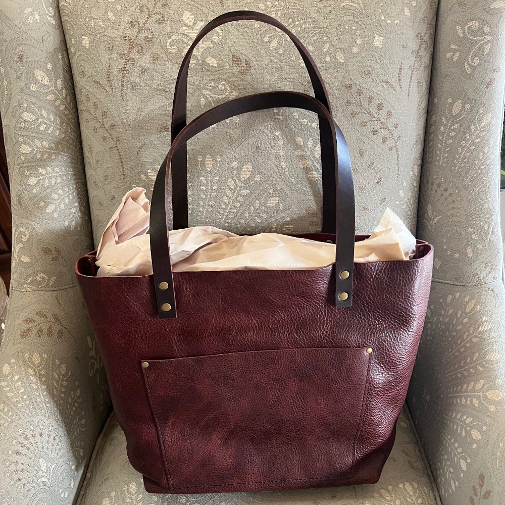 Portland Leather Medium Tote
